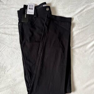 89th & Madison Women's Classic Black Straight Leg Jeans